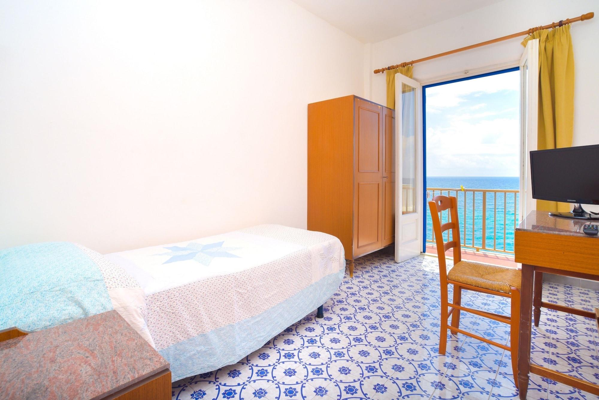 Hotel Regina Del Mare Barano d'Ischia Exterior photo