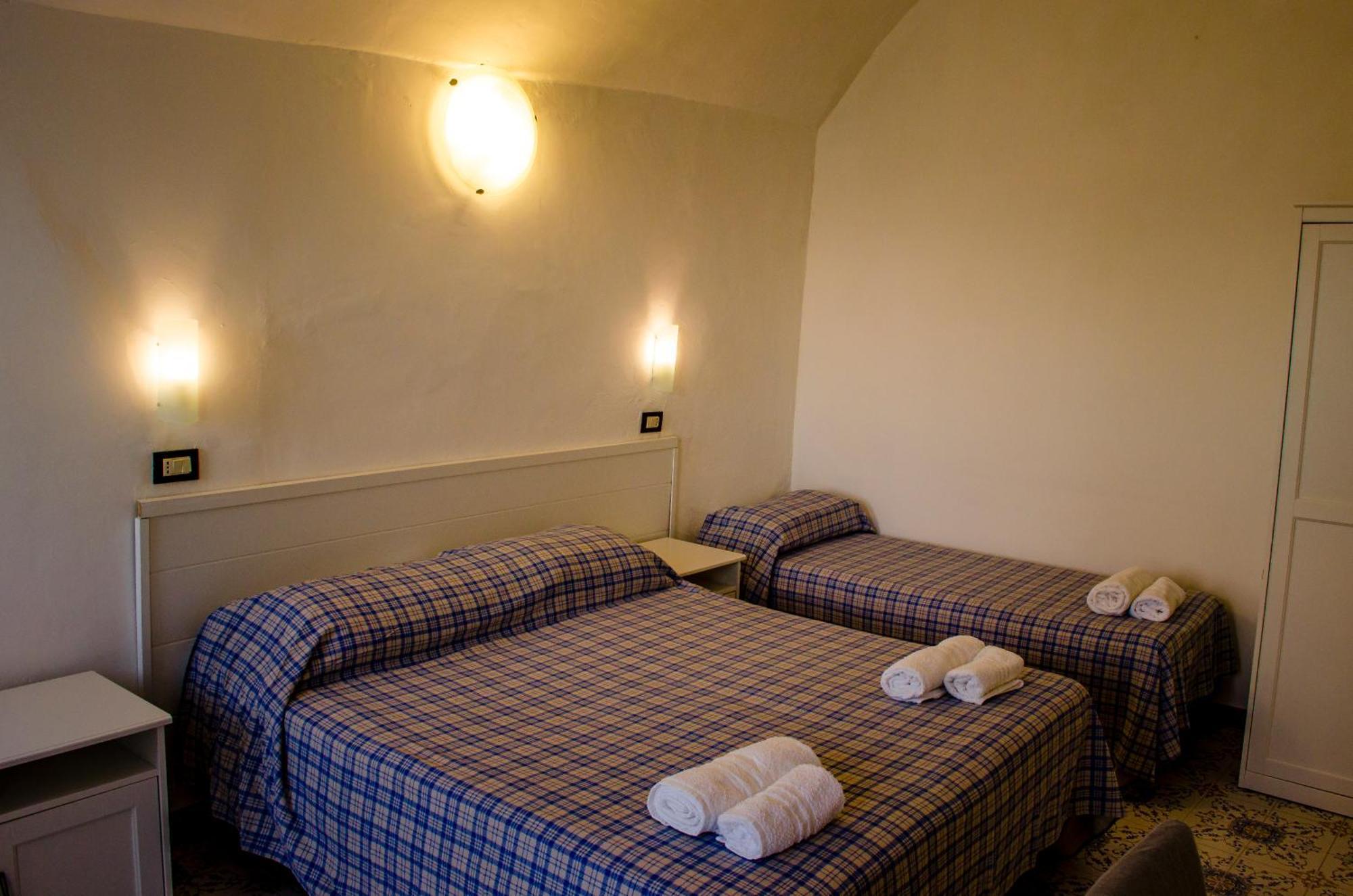 Hotel Regina Del Mare Barano d'Ischia Room photo