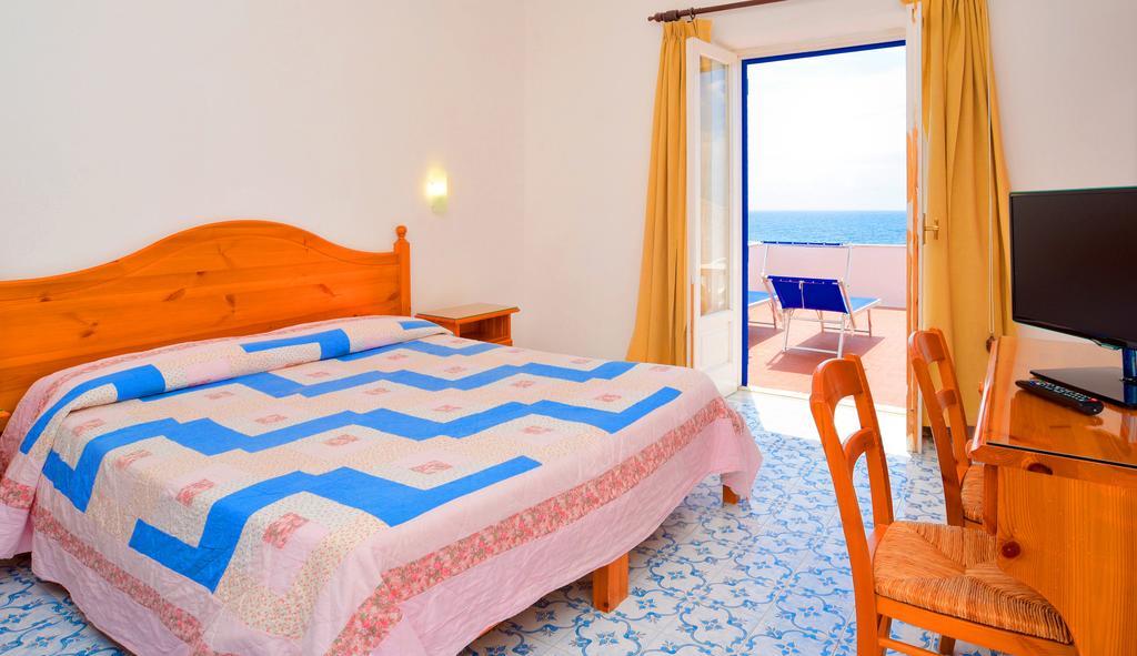 Hotel Regina Del Mare Barano d'Ischia Exterior photo