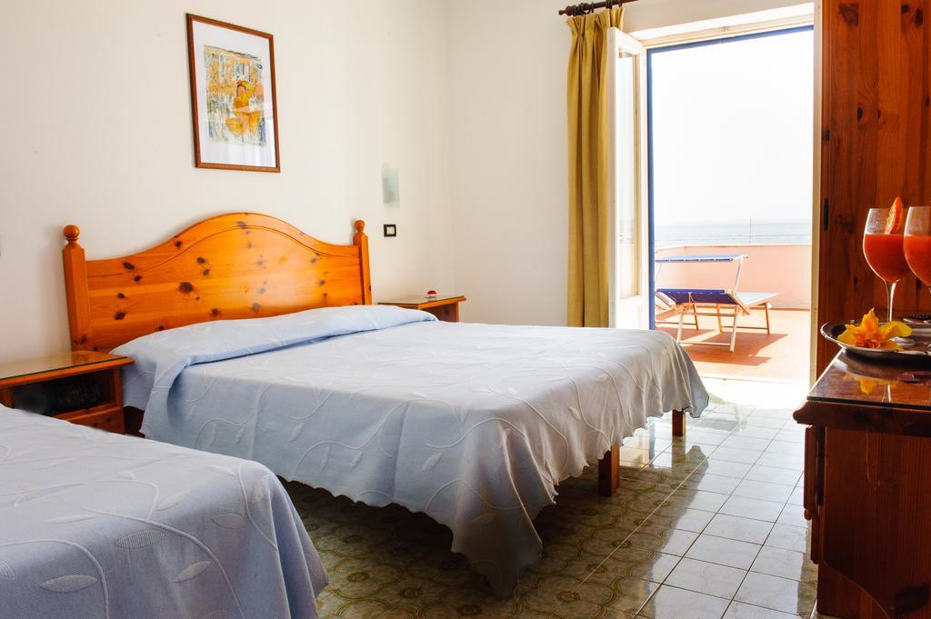 Hotel Regina Del Mare Barano d'Ischia Exterior photo